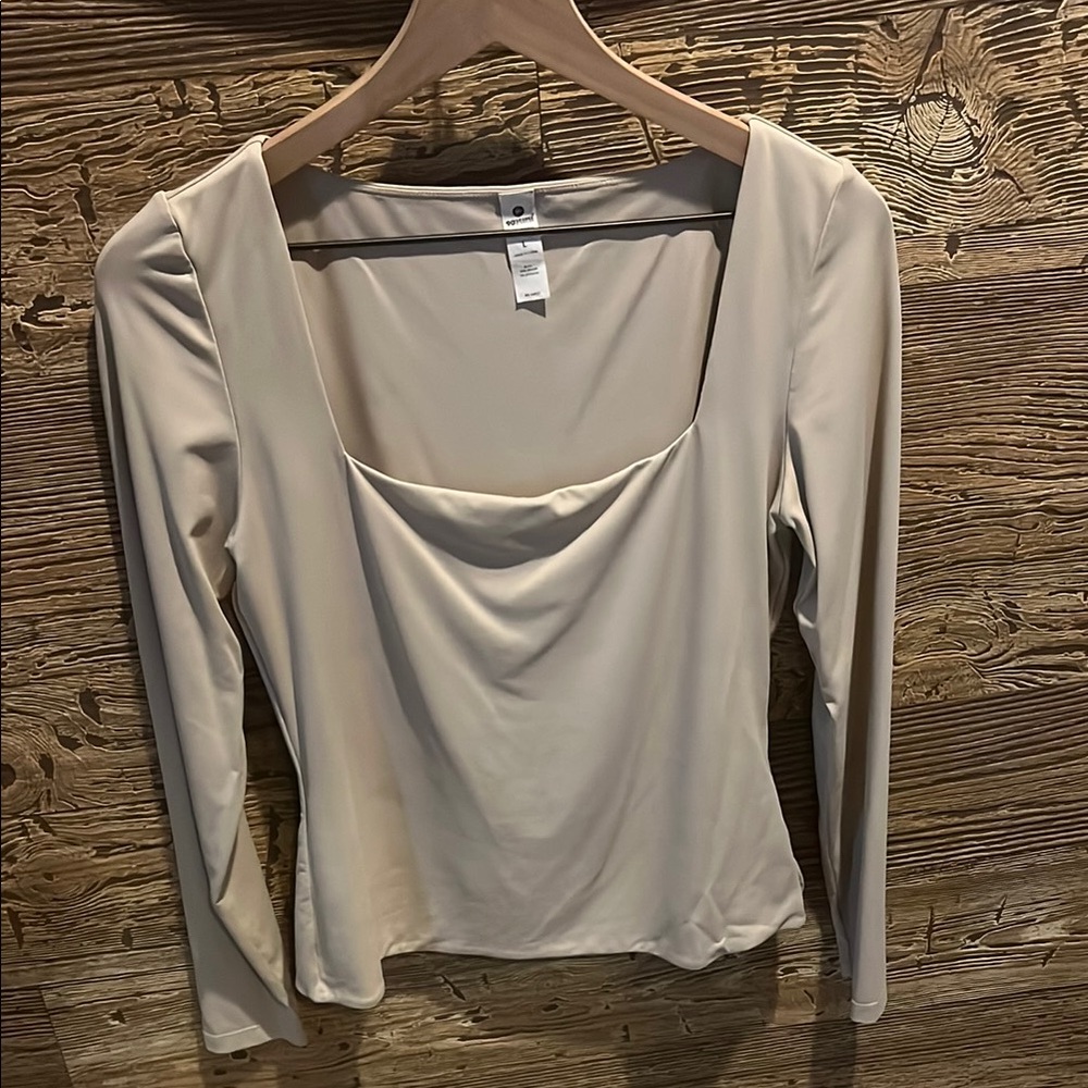 NWOT! Cream Long Sleeve, square neck Women's Top.